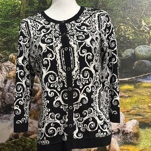 Black and White Patterned Women's Sweater